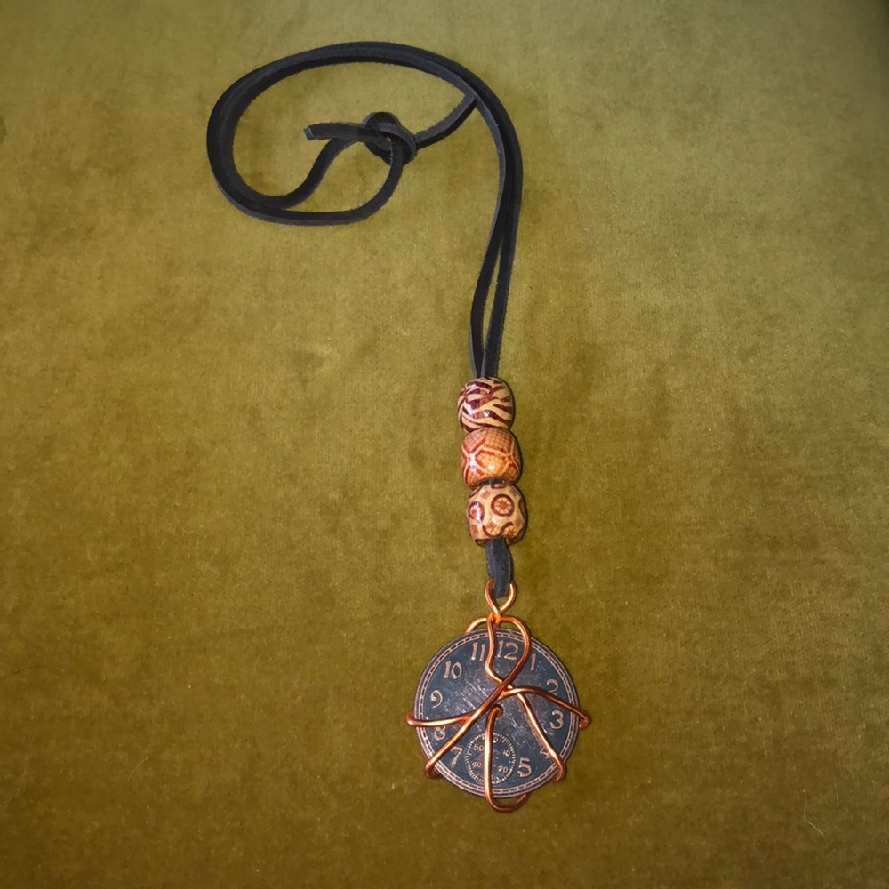 Funky statement necklace. - Picture 3 of 8